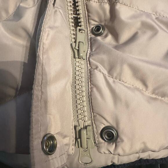 J Crew Women's Down Filled Puffer Vest with Sherpa Lining Beige XS - Picture 10 of 10